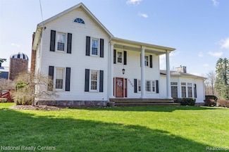 3305 Lakeville Rd, Oxford, MI 48370