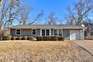 504 Clarington Dr, Ballwin, MO 63011