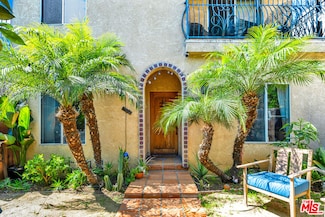 1135 N Coronado St, Los Angeles, CA 90026