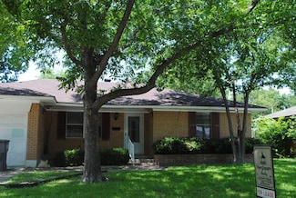623 Laurel St, Lancaster, TX 75134