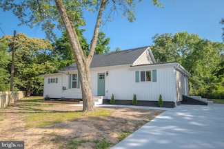8244 Railroad Ave, Millersville, MD 21108