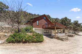 910 Manita Trail, Frazier Park, CA 93225