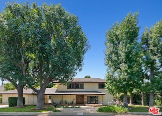 19416 Kinzie St, Northridge, CA 91324