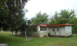 1139 Twymans Mill Rd, Radiant, VA 22732