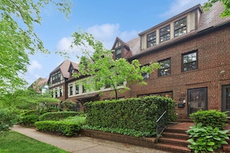 276 Burns St, Forest Hills, NY 11375
