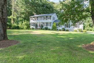 1 Glen Ora Dr, Bedford, MA 01730