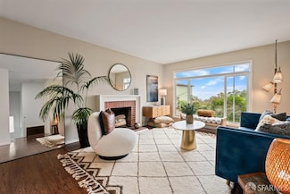 28 Knollview Way, San Francisco, CA 94131
