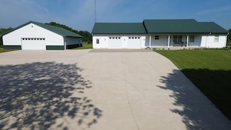8285 N Musson Rd, Six Lakes, MI 48886