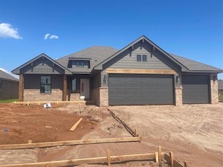 5100 Misty Wood Ln, Mustang, OK 73064