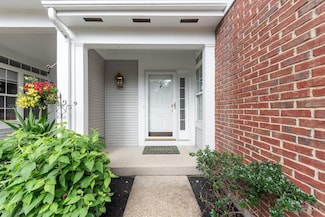 1045 Wittshire Cir, Cincinnati, OH 45255
