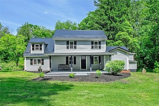 161 Lucky Ln, Dawson, PA 15428