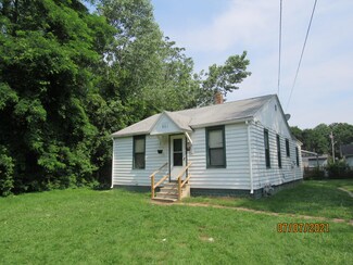 951 Wauceda Ave, Benton Harbor, MI 49022