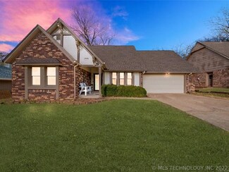 1604 W Pittsburg St, Broken Arrow, OK 74012