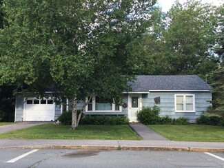 142 Main St, North Woodstock, NH 03262