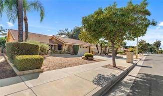 2095 Silver Oak Way, Hemet, CA 92545