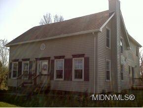 8802 Grange Hill Rd, Sauquoit, NY 13456