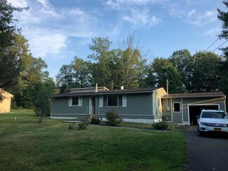 53 Dart Dr, Ithaca, NY 14850
