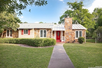 204 E Nottingham Dr, San Antonio, TX 78209