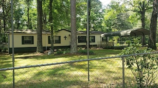 1927 Clark Travis Ln NE, Brookhaven, MS 39601