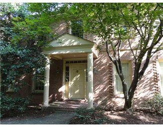 933 Field Club Rd, Pittsburgh, PA 15238
