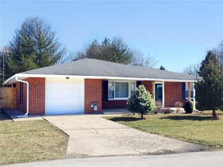 126 Linden Ln, Anderson, IN 46017