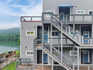 21808 River Canyon Rd, Chattanooga, TN 37405