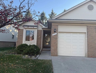 4032 Heatherwood Ct, Warren, MI 48092