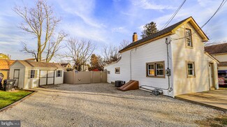 6 W Taunton Rd, Berlin, NJ 08009