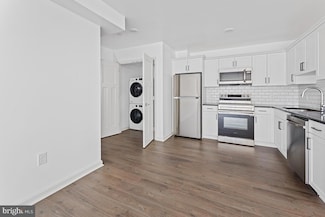 404 Fountain St Unit 214, Philadelphia, PA 19128