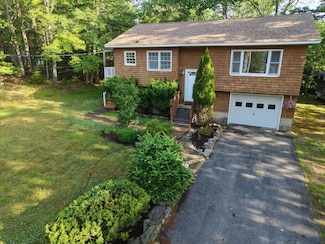 25 Mountain View Dr, Ellsworth, ME 04605