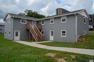 926 N Charles St, Macomb, IL 61455