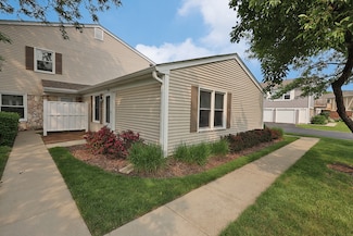 260 Nantucket Harbor Unit 901, Schaumburg, IL 60193