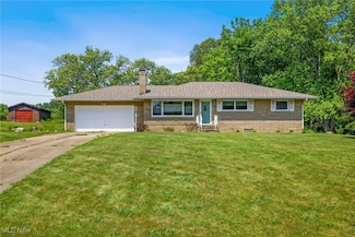 5702 Canterbury Rd, New Franklin, OH 44319