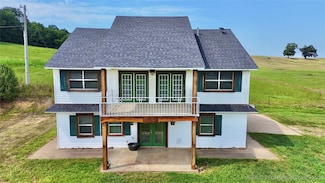 610 SW 7th St, Stigler, OK 74462