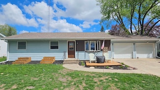 1028 Maple Ave, Waupun, WI 53963