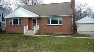 8570 Howard Dr, Buffalo, NY 14221