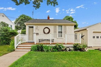 26 Dolloff Ave, Beverly, MA 01915