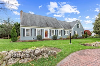 13 Hayfield Rd, East Dennis, MA 02641