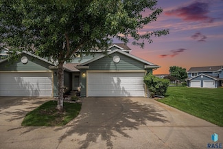 5300 W Sourwood Place, Sioux Falls, SD 57107
