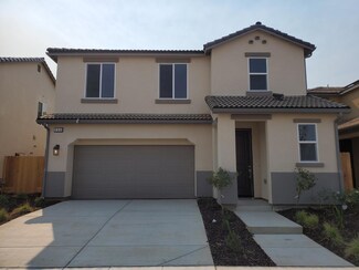 356 Thunder Rd S, Madera, CA 93636