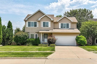 1104 S 51st St, West Des Moines, IA 50265