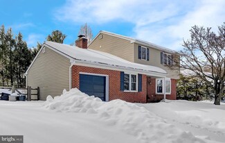 435 Parliament Dr, Reading, PA 19610