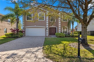 2660 Fishtail Palm Ct, Naples, FL 34120