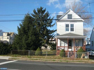 402 N Governor Printz Blvd, Essington, PA 19029