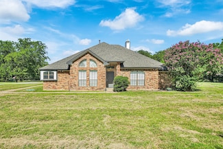 6077 Green Valley Cir, Aubrey, TX 76227