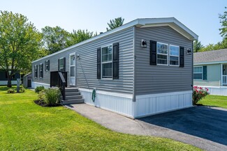 2 Beach Rose Ln, North Hampton, NH 03862