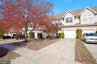 204 Hidden Dr, Blackwood, NJ 08012