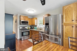 8103 Escalon Ave, Pasadena, MD 21122