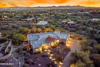 6265 N Jochums Dr, Tucson, AZ 85718
