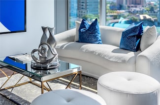 3130 N Harwood St Unit 1701, Dallas, TX 75201